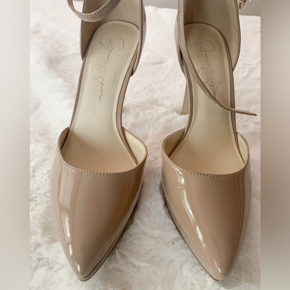 Jessica Simpson Nude Pump - Picture 2 of 7